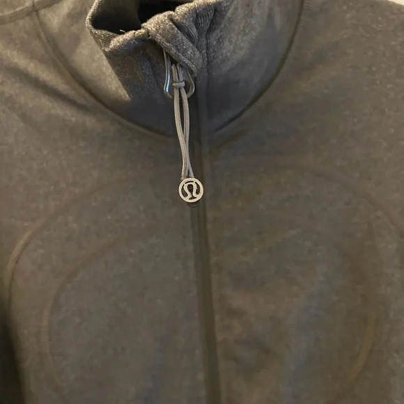 ! LULULEMON In Stride Jacket Sweatshirt  Zip Up Gray size 8 - Picture 4 of 7